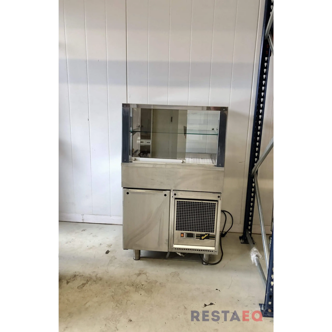 Bistro lasikko 800 palvelumalli suorilla laseilla. - Bistro