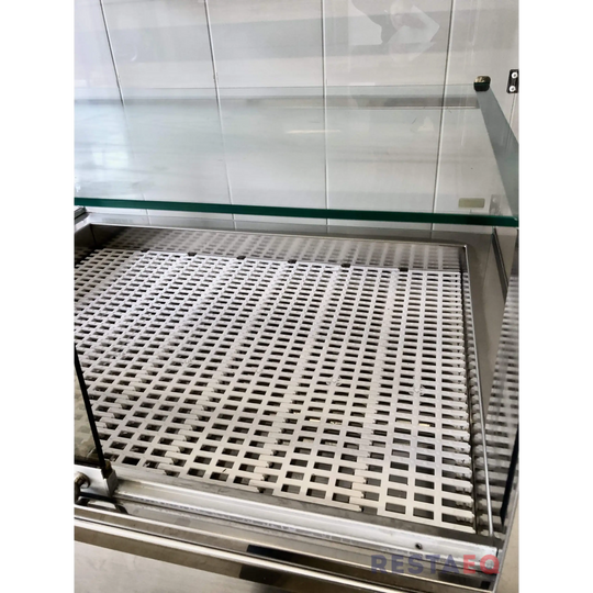 Bistro lasikko 800 palvelumalli suorilla laseilla. - Bistro