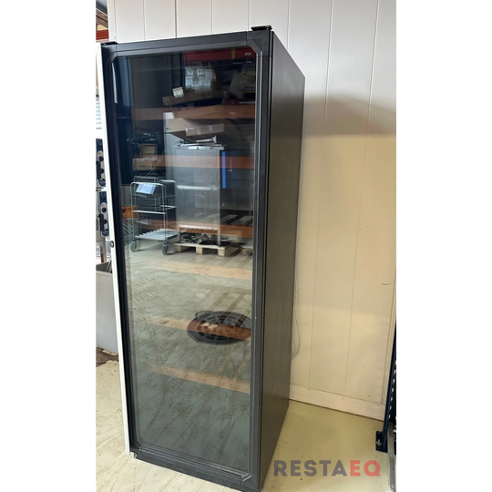 Cave 100 viinikaappi