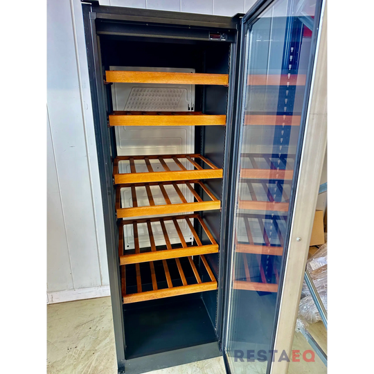 Cave 100 viinikaappi