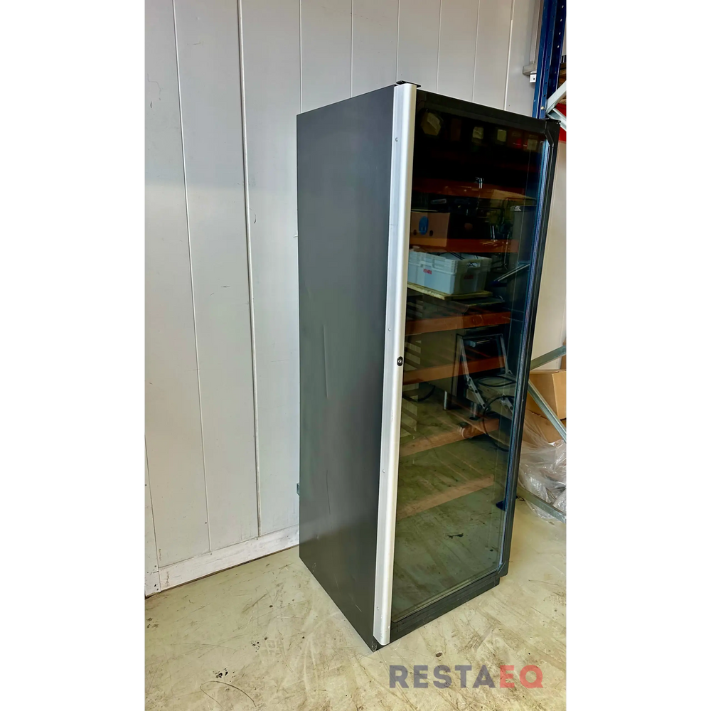 Cave 100 viinikaappi