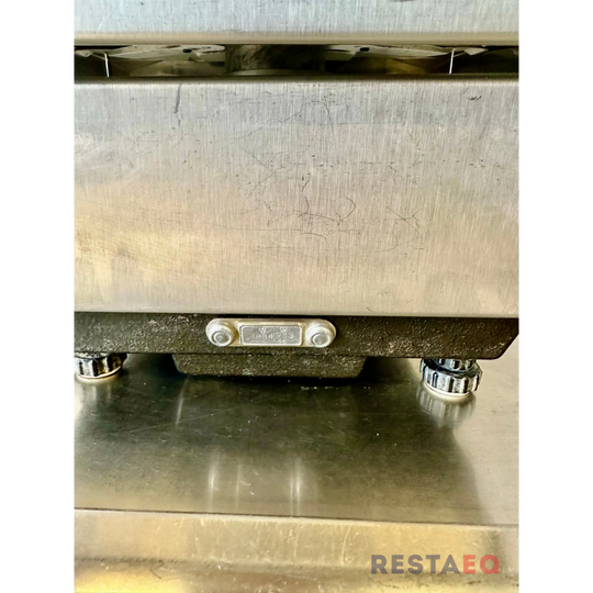 Hieno vaaka kaksipuoleisella näyttötaululla. - Espoon Oy