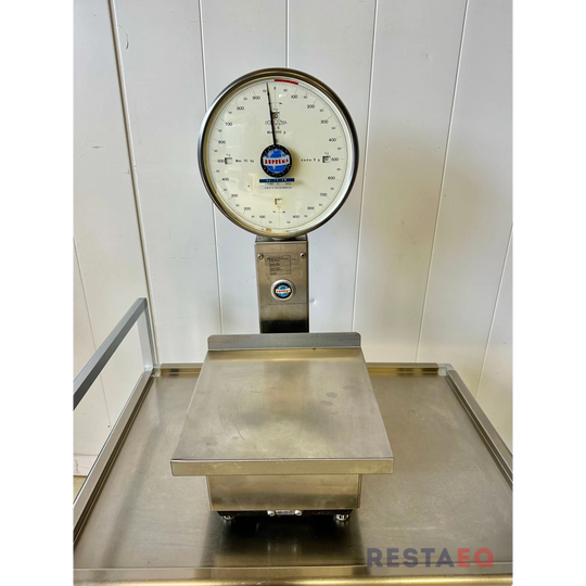 Hieno vaaka kaksipuoleisella näyttötaululla. - Espoon Oy