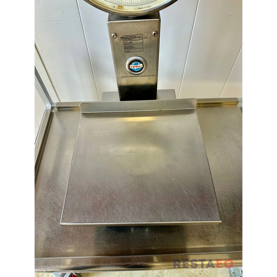 Hieno vaaka kaksipuoleisella näyttötaululla. - Espoon Oy