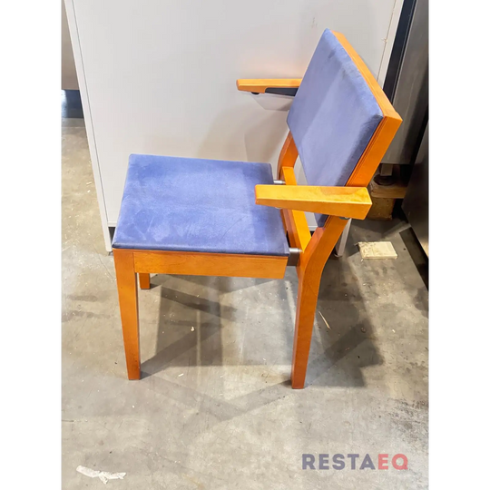 Laadukas ravintolatuoli - Isku