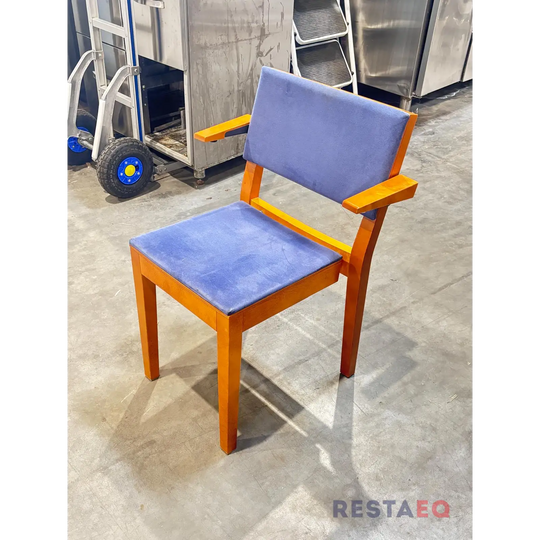 Laadukas ravintolatuoli - Isku