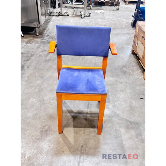 Laadukas ravintolatuoli - Isku