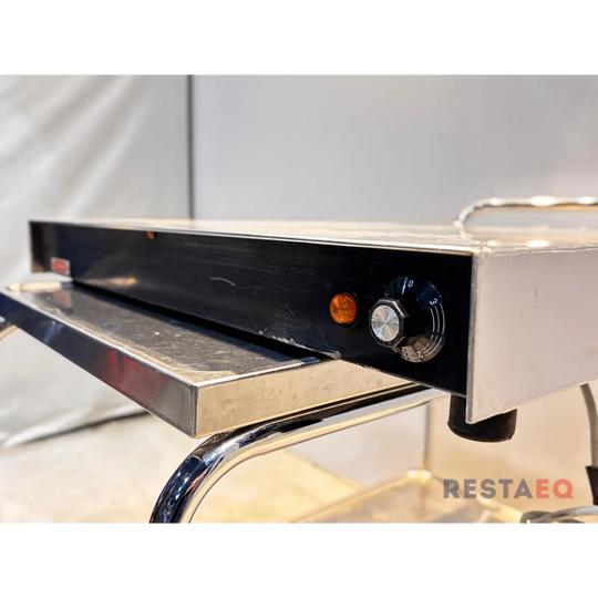 Lämpölevy tuotteiden kasaamiseen tai lämpimänä pitoon 800