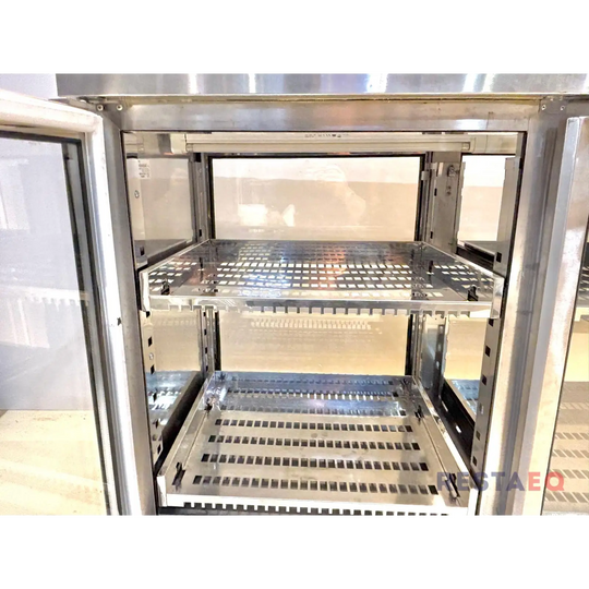 Lasiovikaappi liukuhyllyillä Baariin 2460 - Porkka