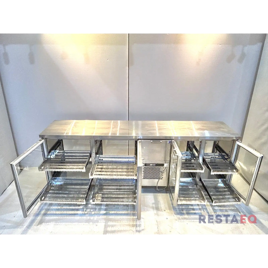 Lasiovikaappi liukuhyllyillä Baariin 2460 - Porkka