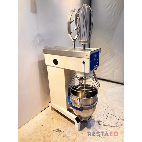 Metos Karhu yleiskone RN40 työkaluilla - Metos