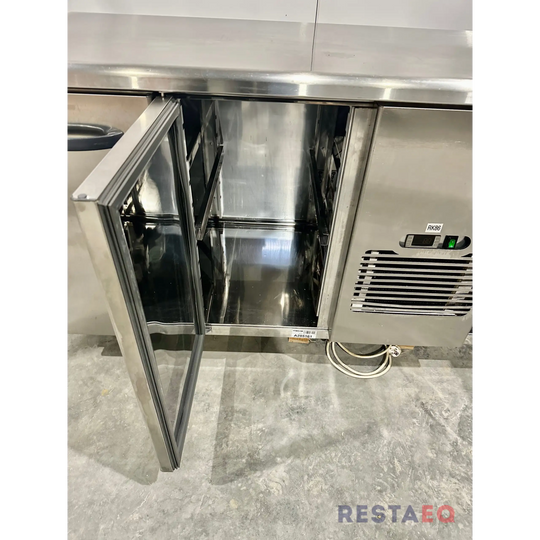 Metos kylmätyöpöytä kaapeilla 1600 - Metos