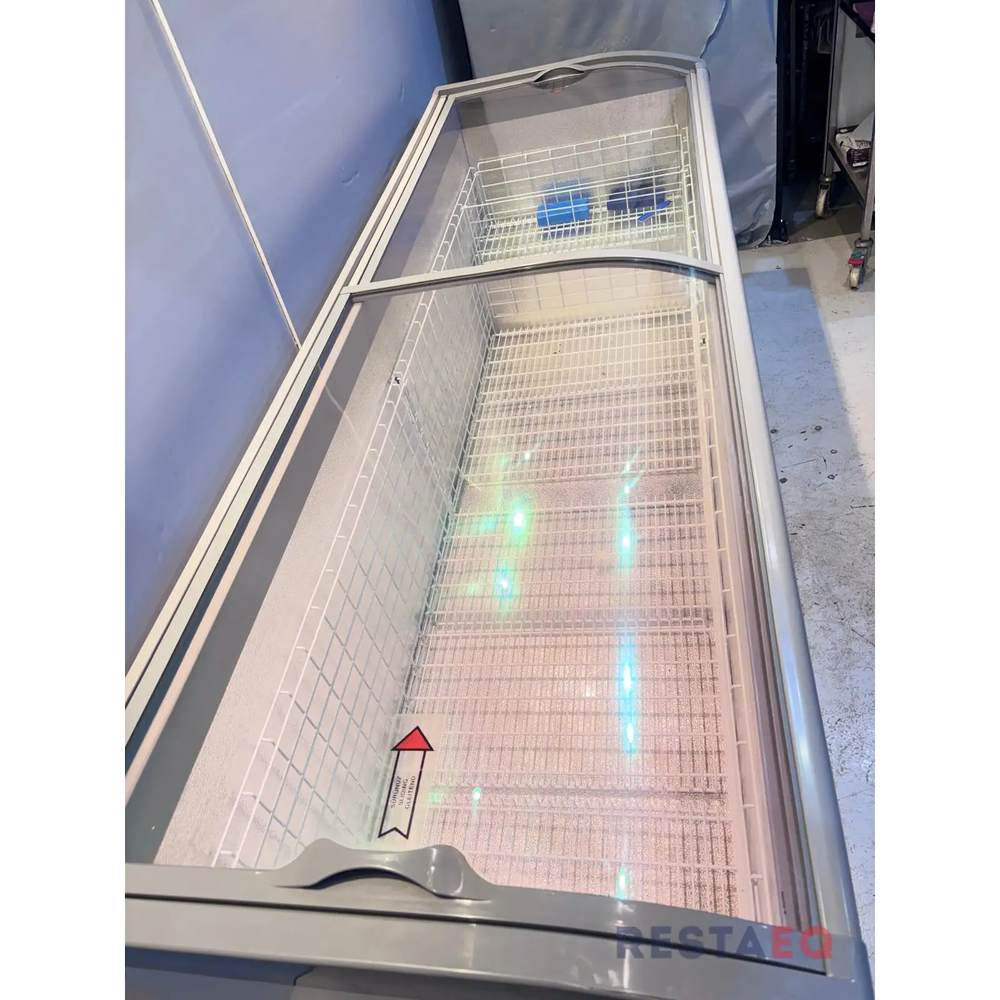 Myymäläpakastin liukukansilla 2500 - Tefcold