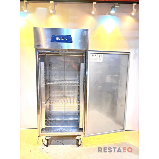 Pakastin Electrolux PRO6FE1F pyörillä - Electrolux