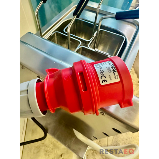 Pastakeitin vesitäytöllä ja poistolla. AMP - 460 - Atalay