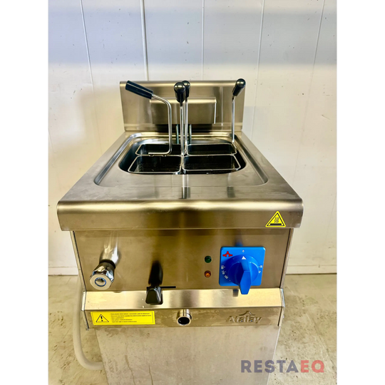 Pastakeitin vesitäytöllä ja poistolla. AMP - 460 - Atalay