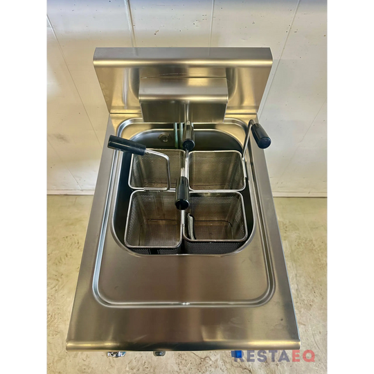 Pastakeitin vesitäytöllä ja poistolla. AMP - 460 - Atalay