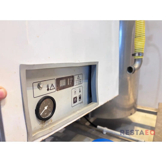 Pullotus ja pastorointiasema kahdella RST tankilla Voran