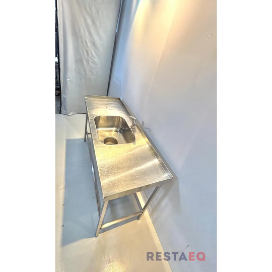 RST-allaspöytä 1740 - Metos