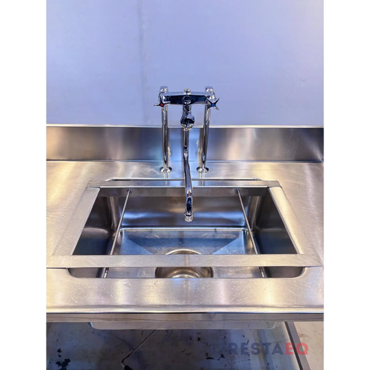 RST allaspöytä esipesusuihkulla 1600 RestaEQ