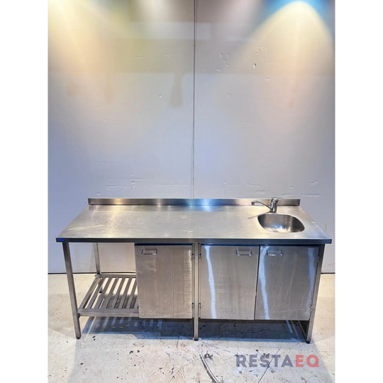 RST-allaspöytä kaapeilla 1800 - RestaEQ