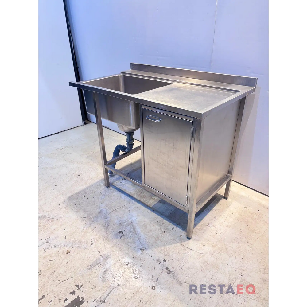 RST allaspöytä kaapilla 1200 RestaEQ