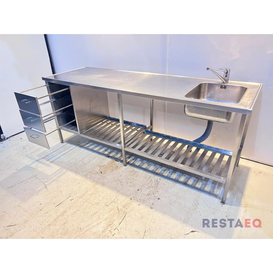 RST-allaspöytä laatikoilla 2200 - Metos