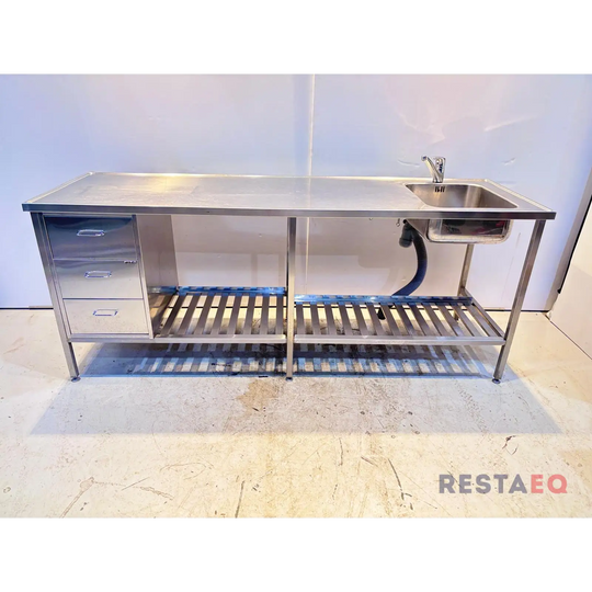 RST-allaspöytä laatikoilla 2200 - Metos