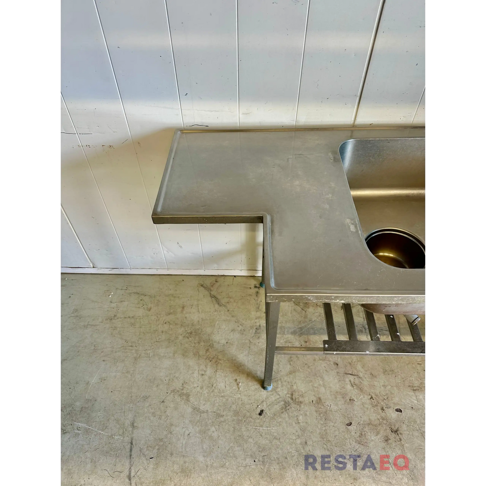 RST-esipesupöytä 1600 - Metos