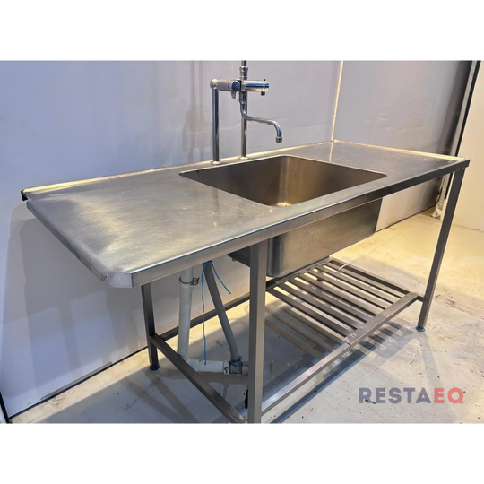 RST-esipesupöytä esipesuhanalla 1600 - RestaEQ