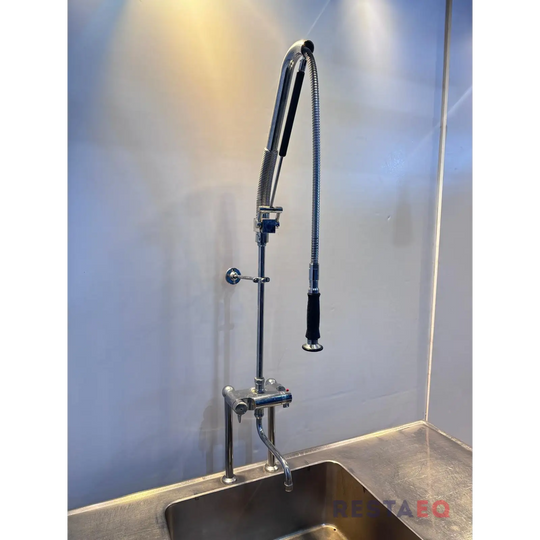 RST-esipesupöytä esipesuhanalla 1600 - RestaEQ