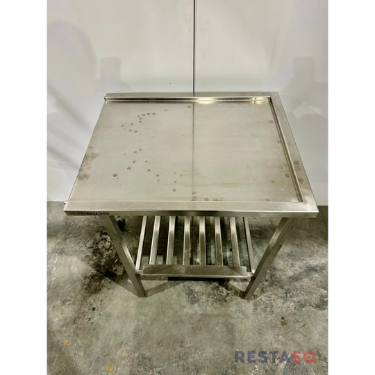 RST-jättöpöytä 700 - Metos