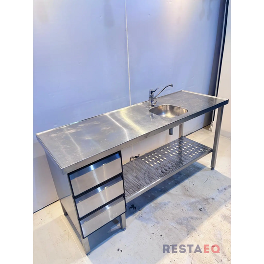 RST-pöytä altaalla ja laatikostolla 1800 - RestaEQ