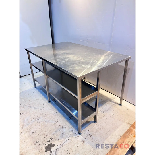 RST pöytä hyllytasoilla 1600 RestaEQ