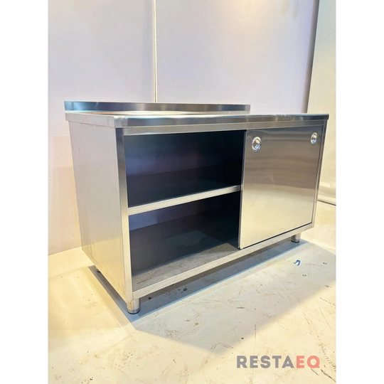 RST-pöytä kaapinovilla 1400 - Metos