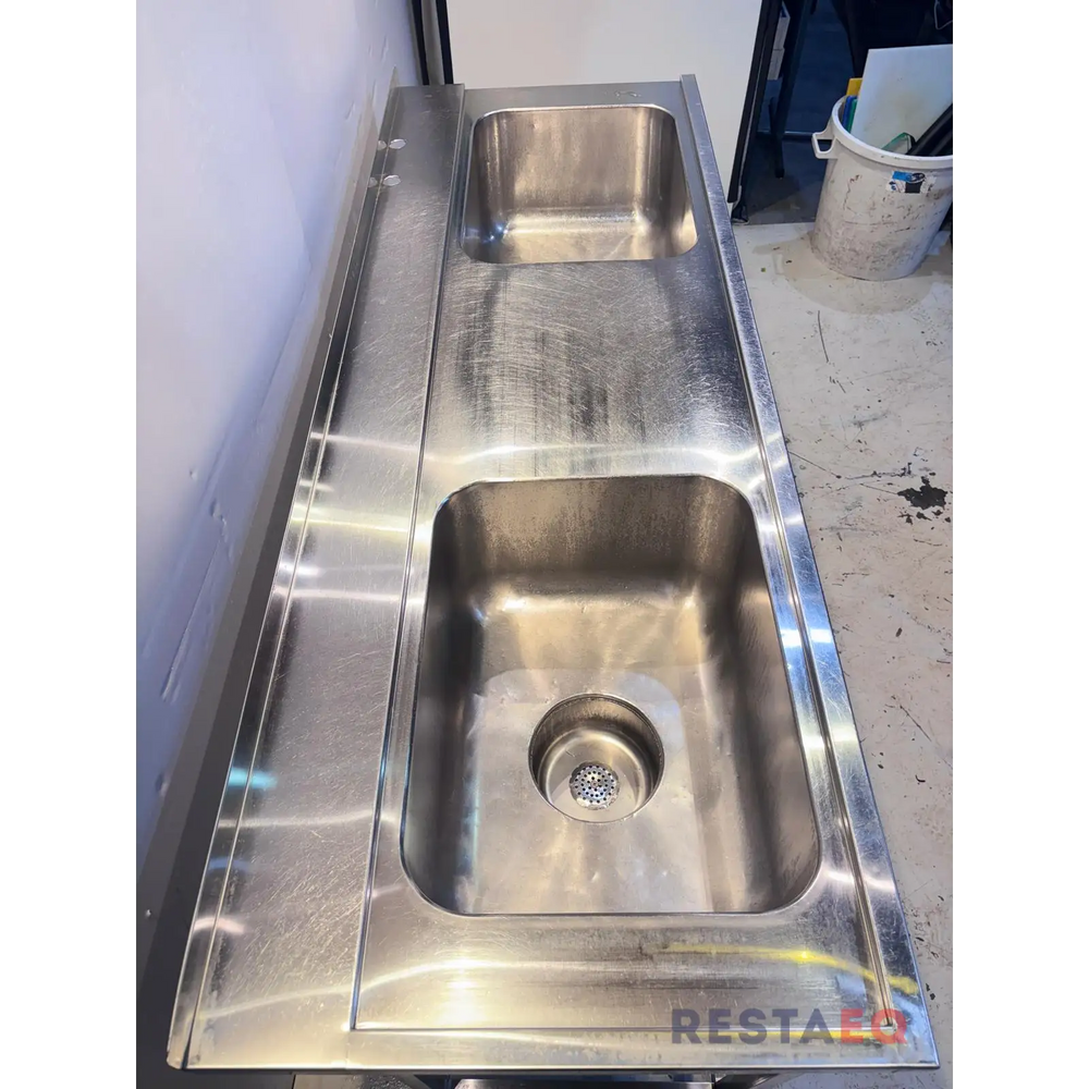 RST pöytä kahdella syvällä altaalla 2000 RestaEQ