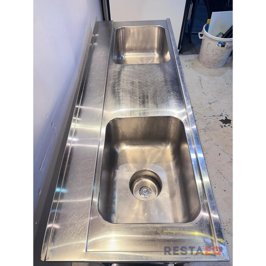 RST pöytä kahdella syvällä altaalla 2000 RestaEQ