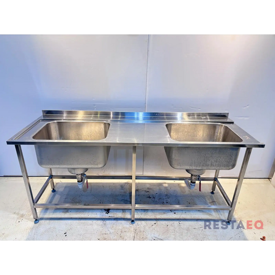 RST pöytä kahdella syvällä altaalla 2000 RestaEQ