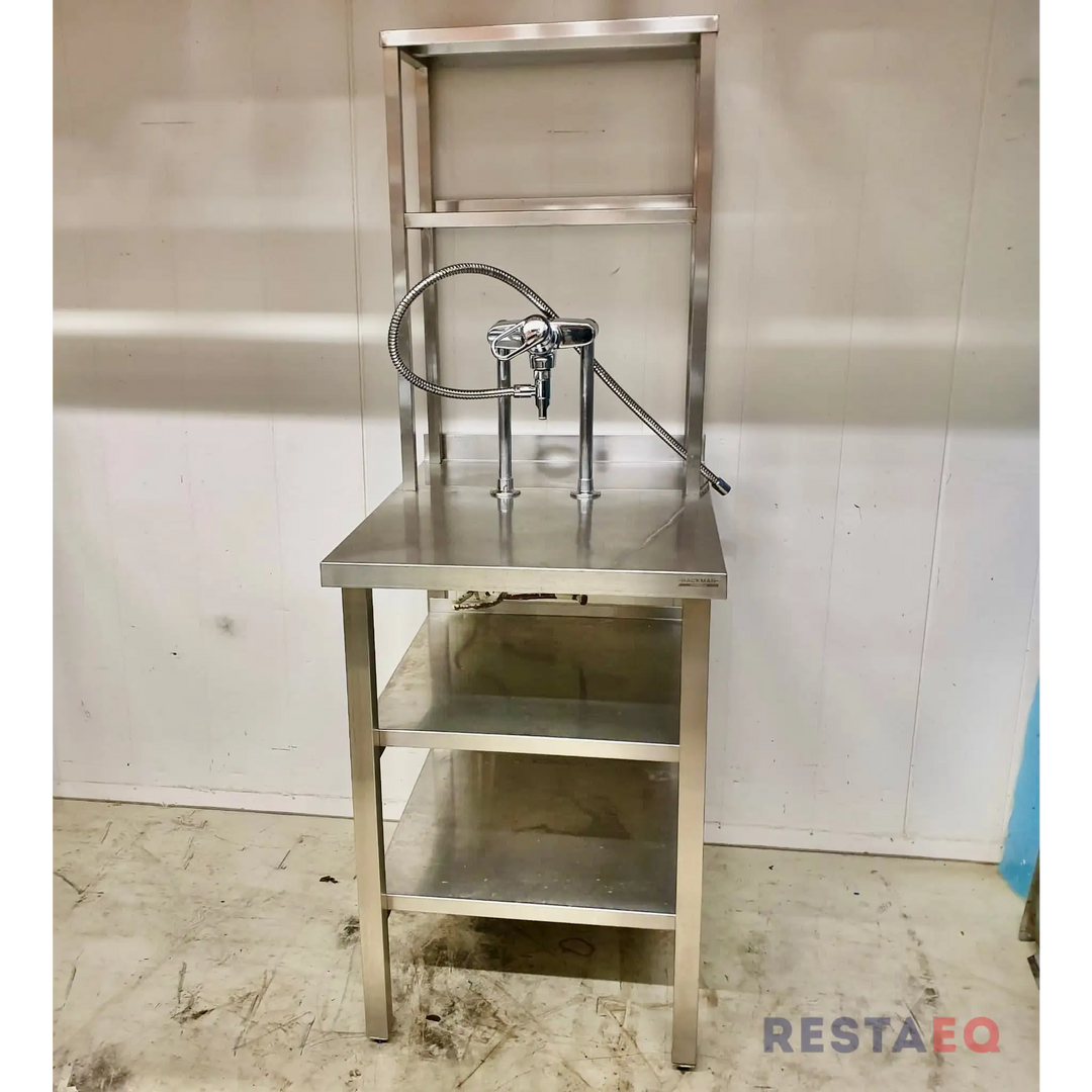 RST-pöytä tasoilla sekä hanalla 600 - RestaEQ