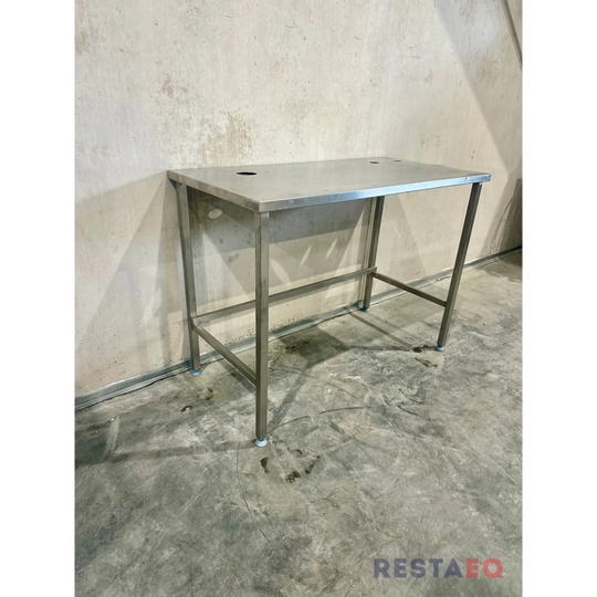 RST-pöytä valmiilla hanareijillä 1200 - RestaEQ