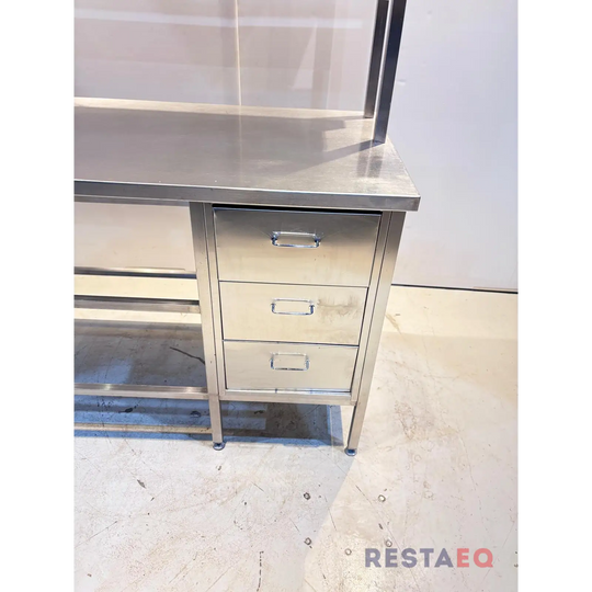 RST-pöytä ylätasolla ja laatikostolla 1400 - RestaEQ