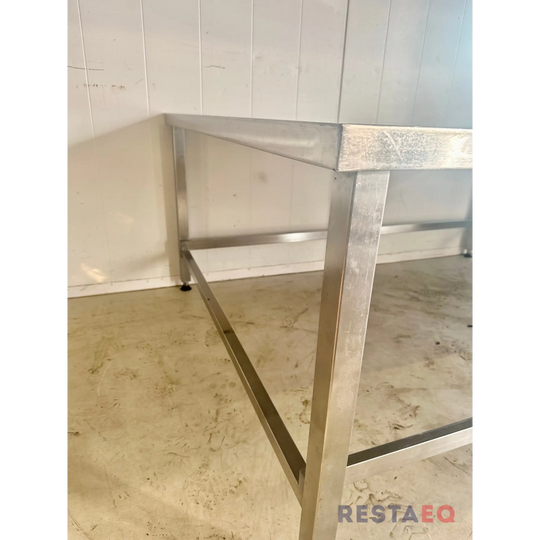 RST-sähköpöytä 1700 - Metos