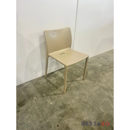 Sään kestävä erittäin tukeva tuoli Magis Air - Air Chair