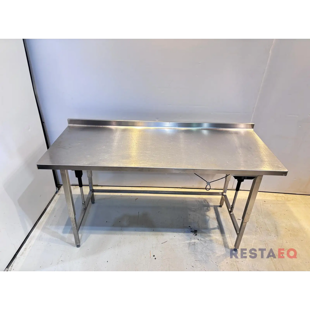 Sähkösäätöinen RST-pöytä 1700 - Metos