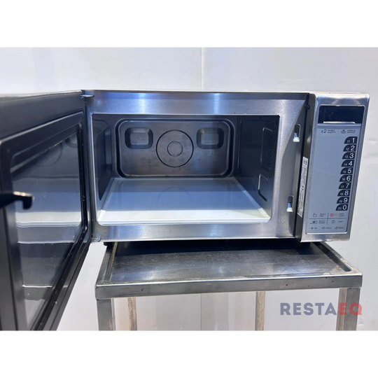 SHARP mikroaaltouuni R-15AT 1000 wattia mikroaaltotehoa.