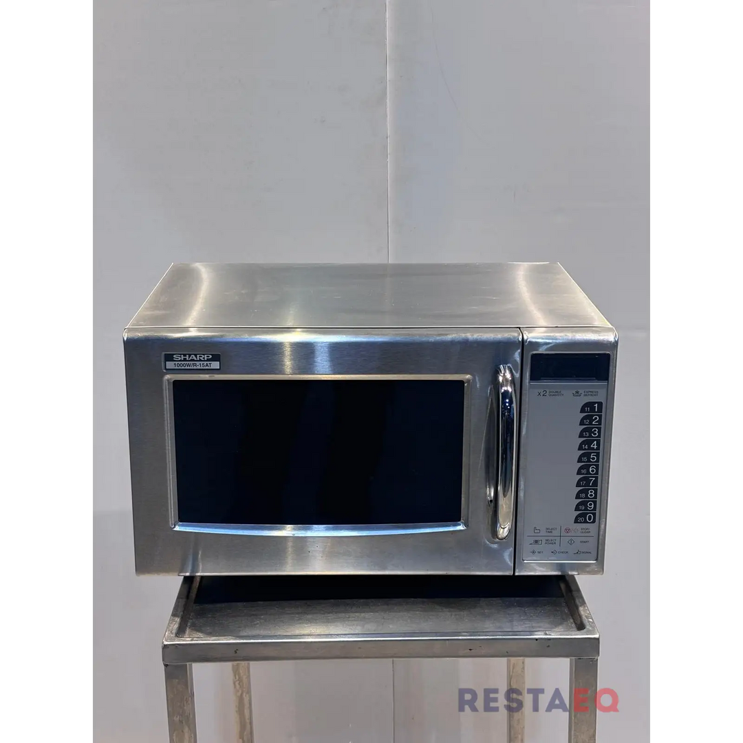 SHARP mikroaaltouuni R-15AT 1000 wattia mikroaaltotehoa.