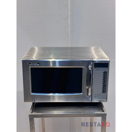 SHARP mikroaaltouuni R-15AT 1000 wattia mikroaaltotehoa.