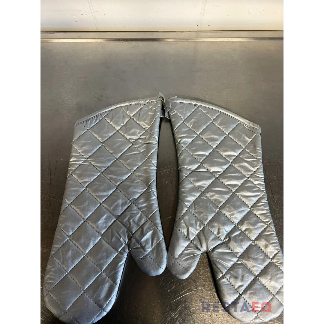 Uunikinnaspari Pujadas - Pujadas