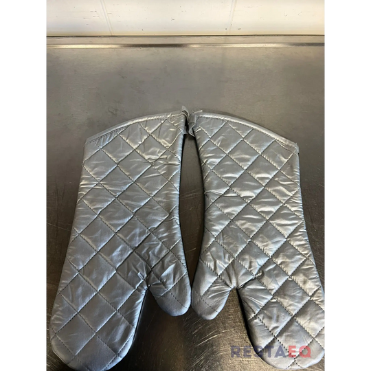 Uunikinnaspari Pujadas - Pujadas