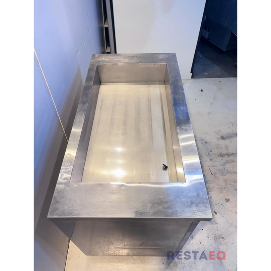 Vetolaatikosto kylmäaltaalla ja kaapilla 1260 - Porkka